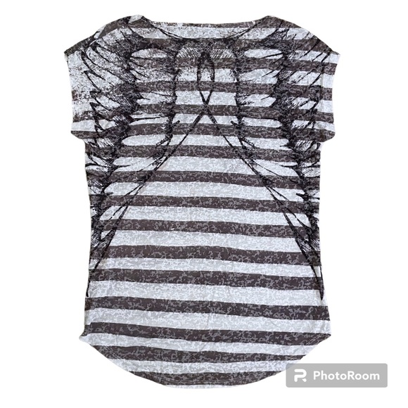 Rock & Republic Angel Wings Cap Sleeves Top Size XS EUC - Picture 2 of 5